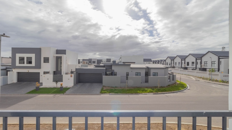 To Let 3 Bedroom Property for Rent in Sandown Western Cape